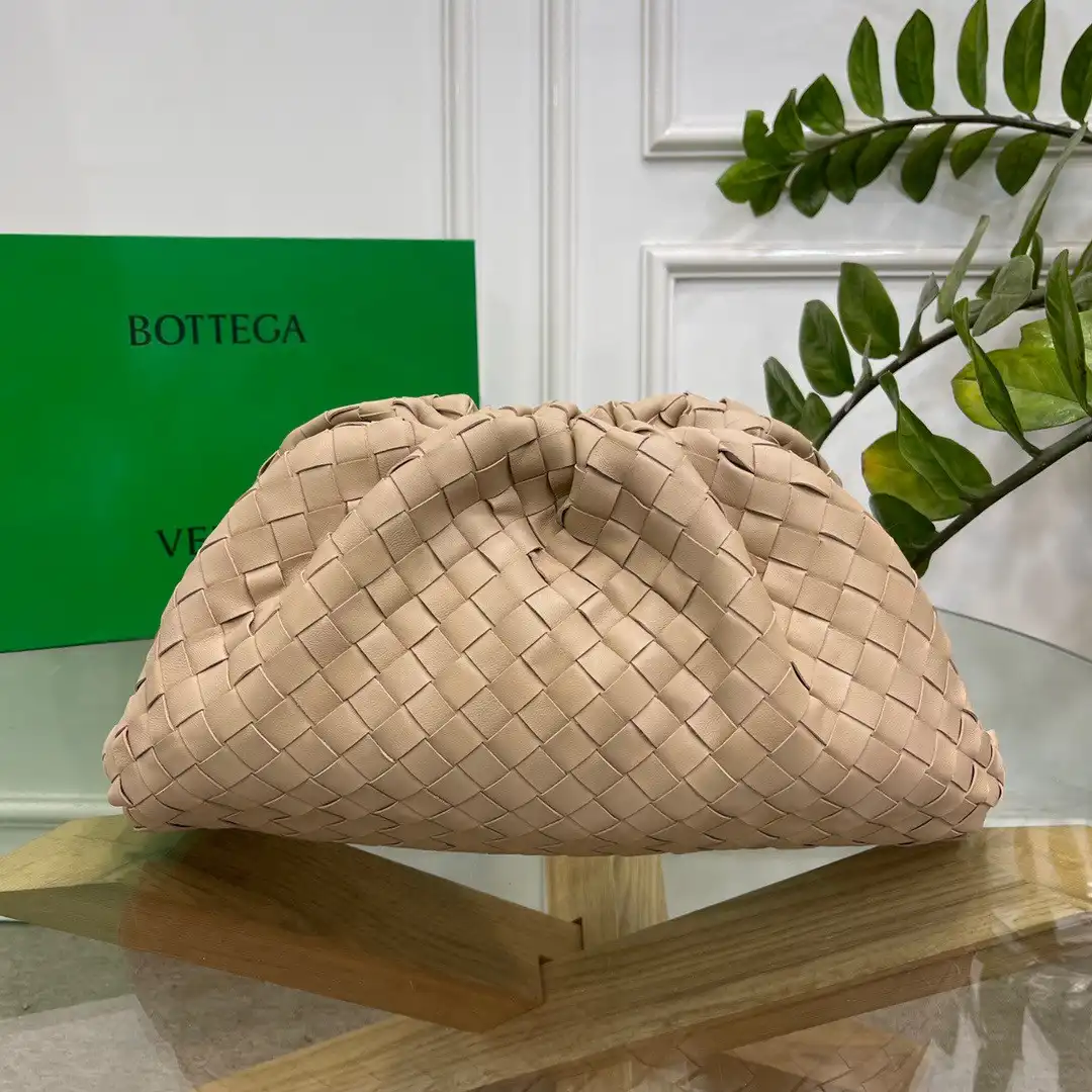 Affordable BOTTEGA VENETA Pouch 0124