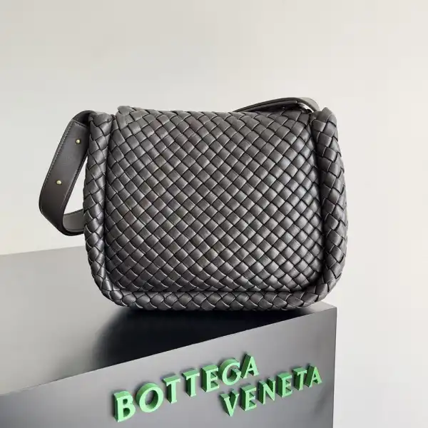 Affordable BOTTEGA VENETA  Small Cobble Shoulder Bag 0124