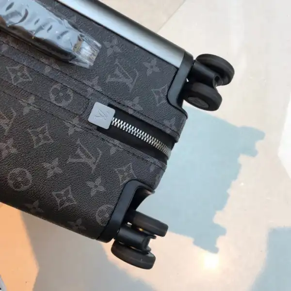 Cheap Louis Vuitton HORIZON 55 0130