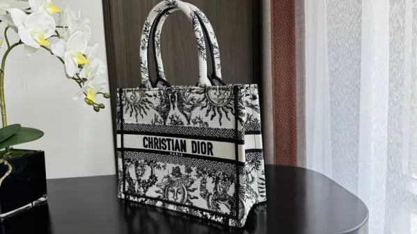 Affordable SMALL DIRO BOOK TOTE-26.5*21*14CM 0119