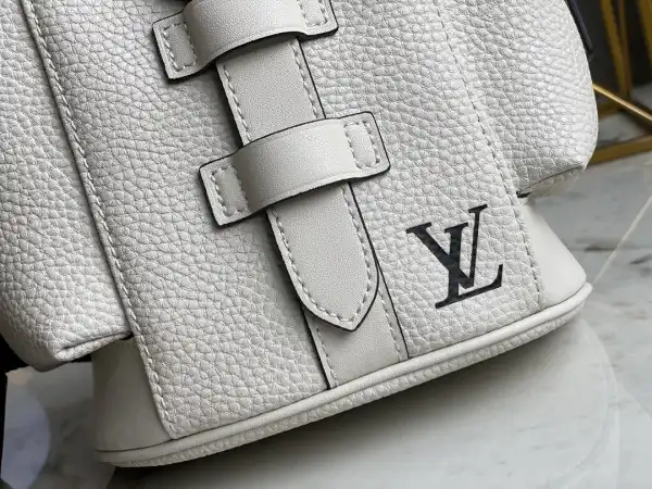 Affordable LOUIS VUITTON CHRISTOPHER XS 0129