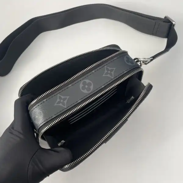 Cheap LOUIS VUITTON Alpha Wearable Wallet 0129