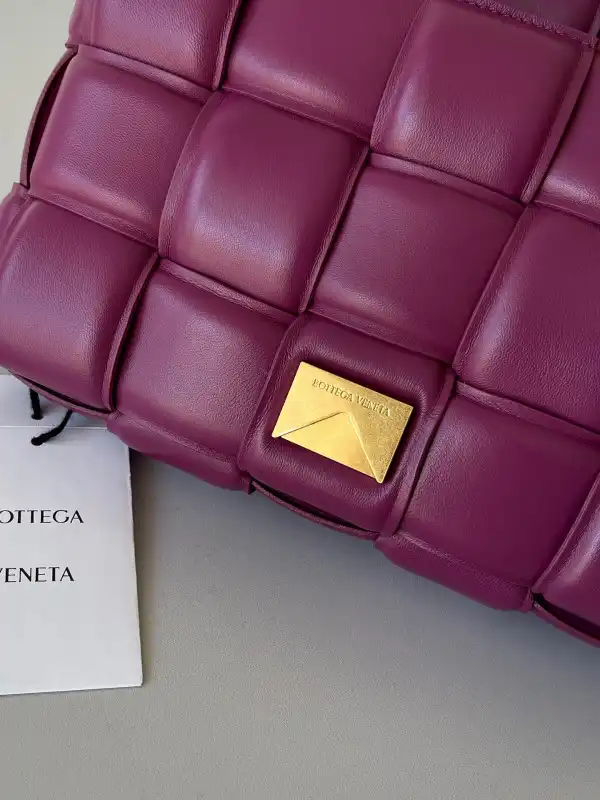 Affordable BOTTEGA VENETA CASSETTE 0124