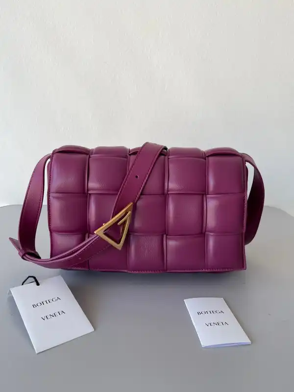 Affordable BOTTEGA VENETA CASSETTE 0124