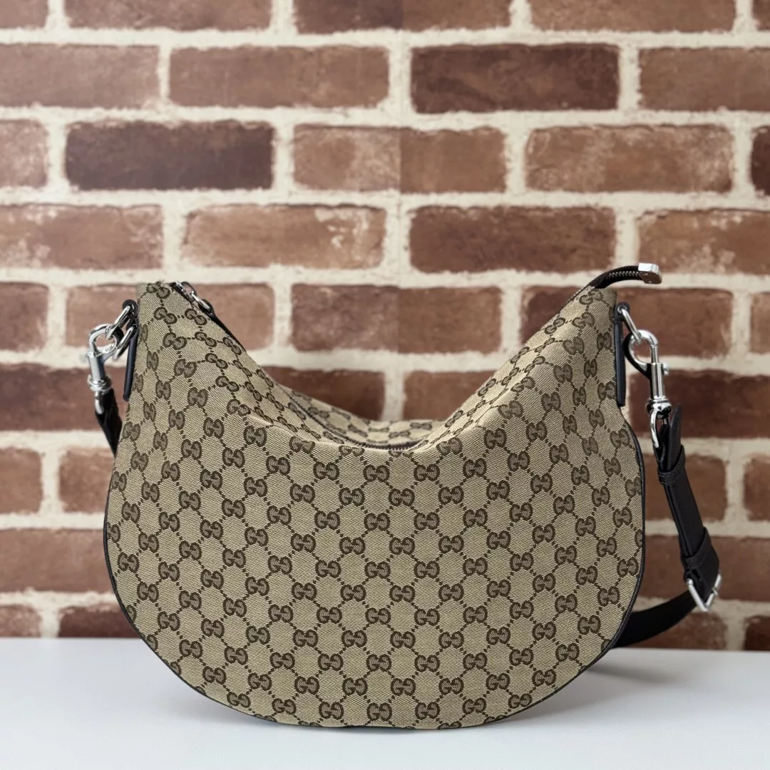 Affordable Gucci B medium shoulder bag 0118