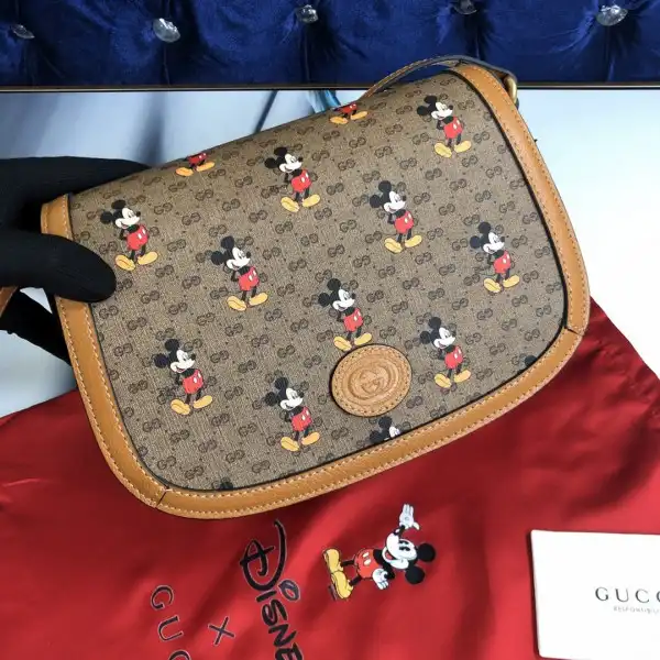 Affordable Disney x Gucci small shoulder bag 0125