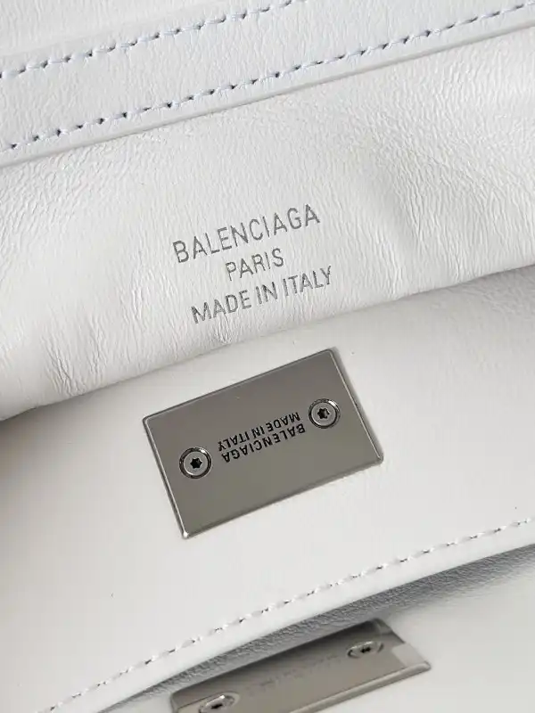 Cheap BALENCIAGA RODEO-28.9*20*9.9CM 0201